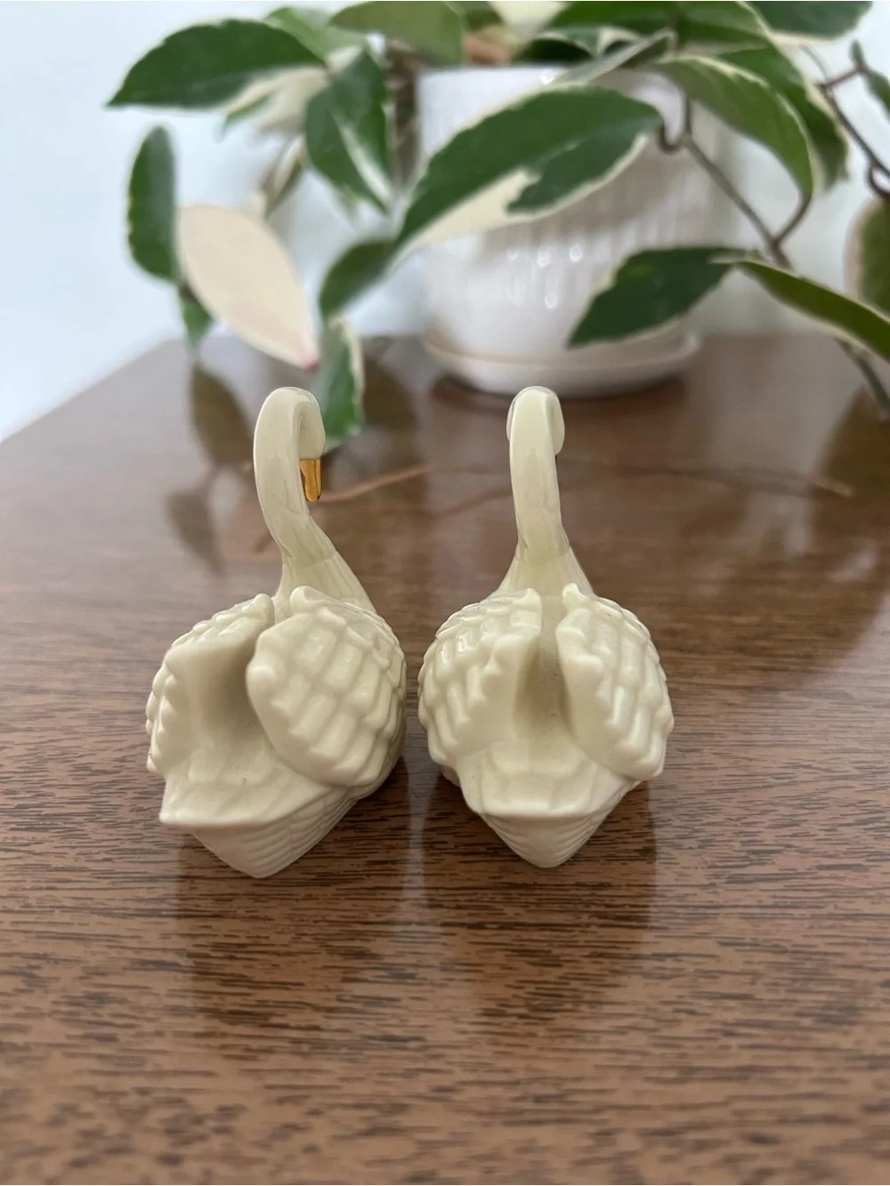Vintage Lenox swan card holder cake toppers